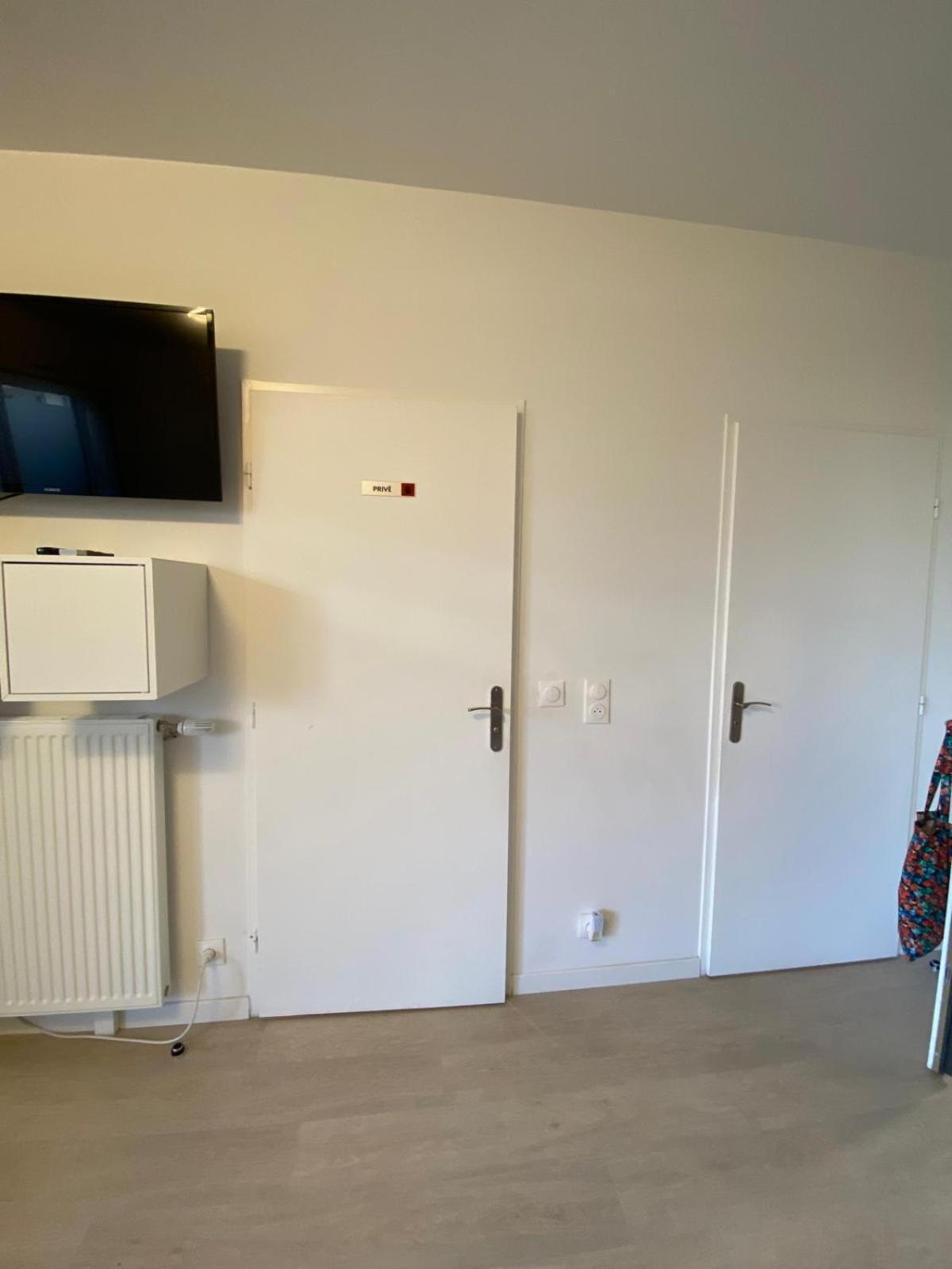 Spacieux Appart Terrasse Metro Hopital 4Pers Wifi Villejuif Exterior photo